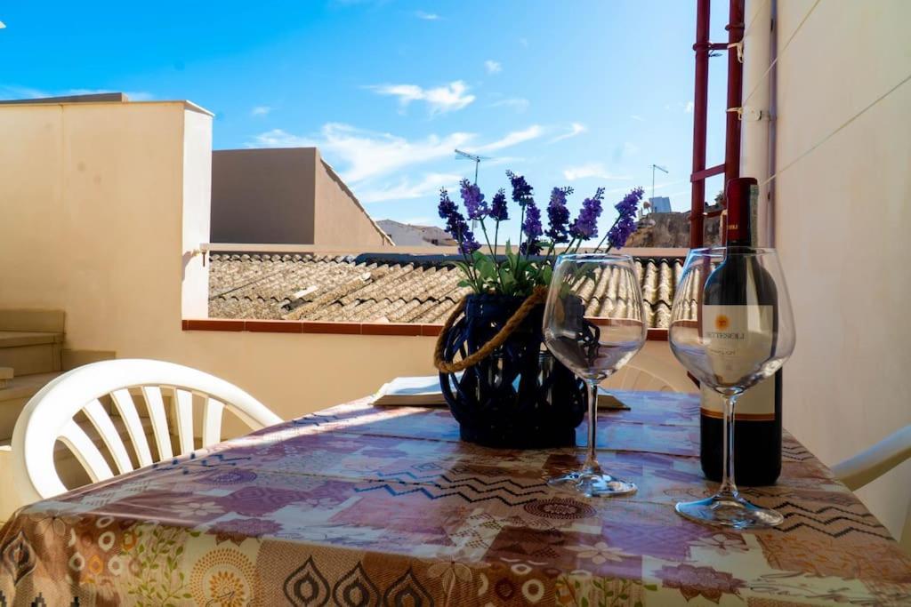 Casa Charm Rosaapartmentsortigia سيراكوزا المظهر الخارجي الصورة