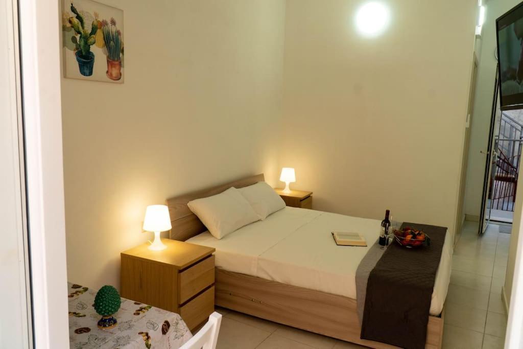 Casa Charm Rosaapartmentsortigia سيراكوزا المظهر الخارجي الصورة