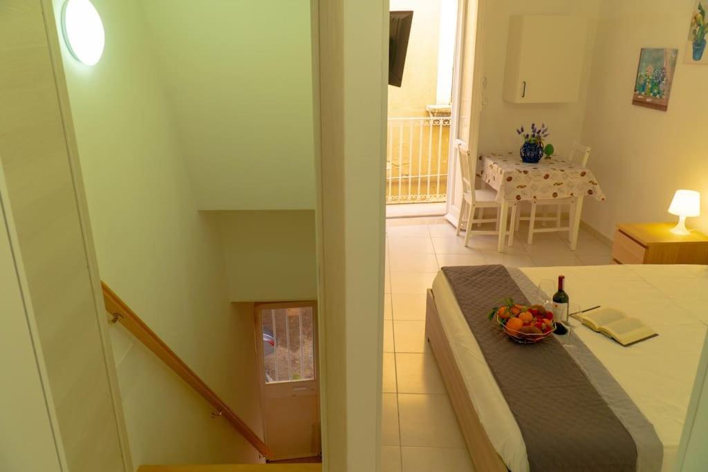 Casa Charm Rosaapartmentsortigia سيراكوزا المظهر الخارجي الصورة